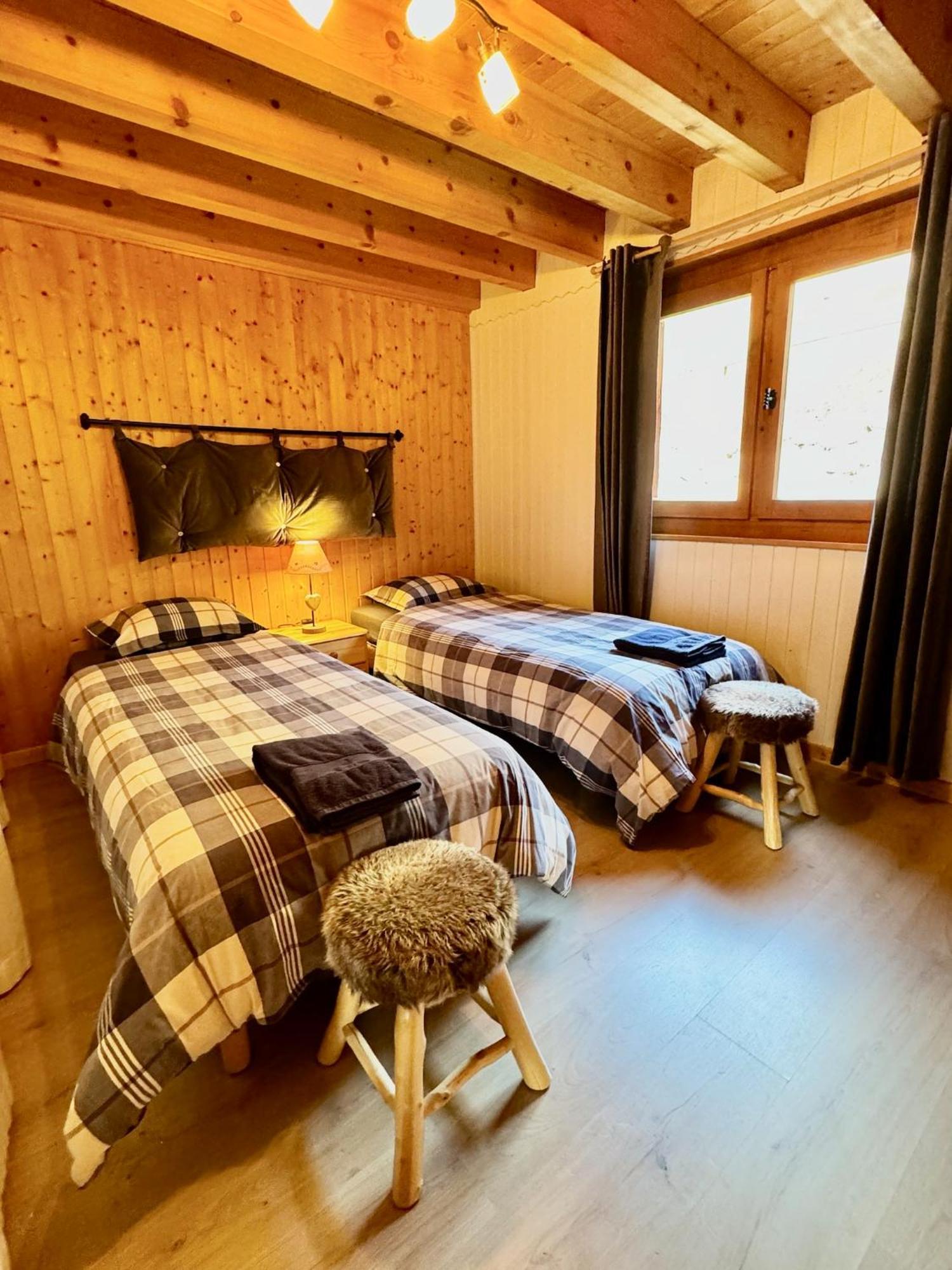 Charming, Cosy Chalet Nestled In A Breathtaking Surrounding With Spectacular, Stunning Mountain Views Abondance Εξωτερικό φωτογραφία