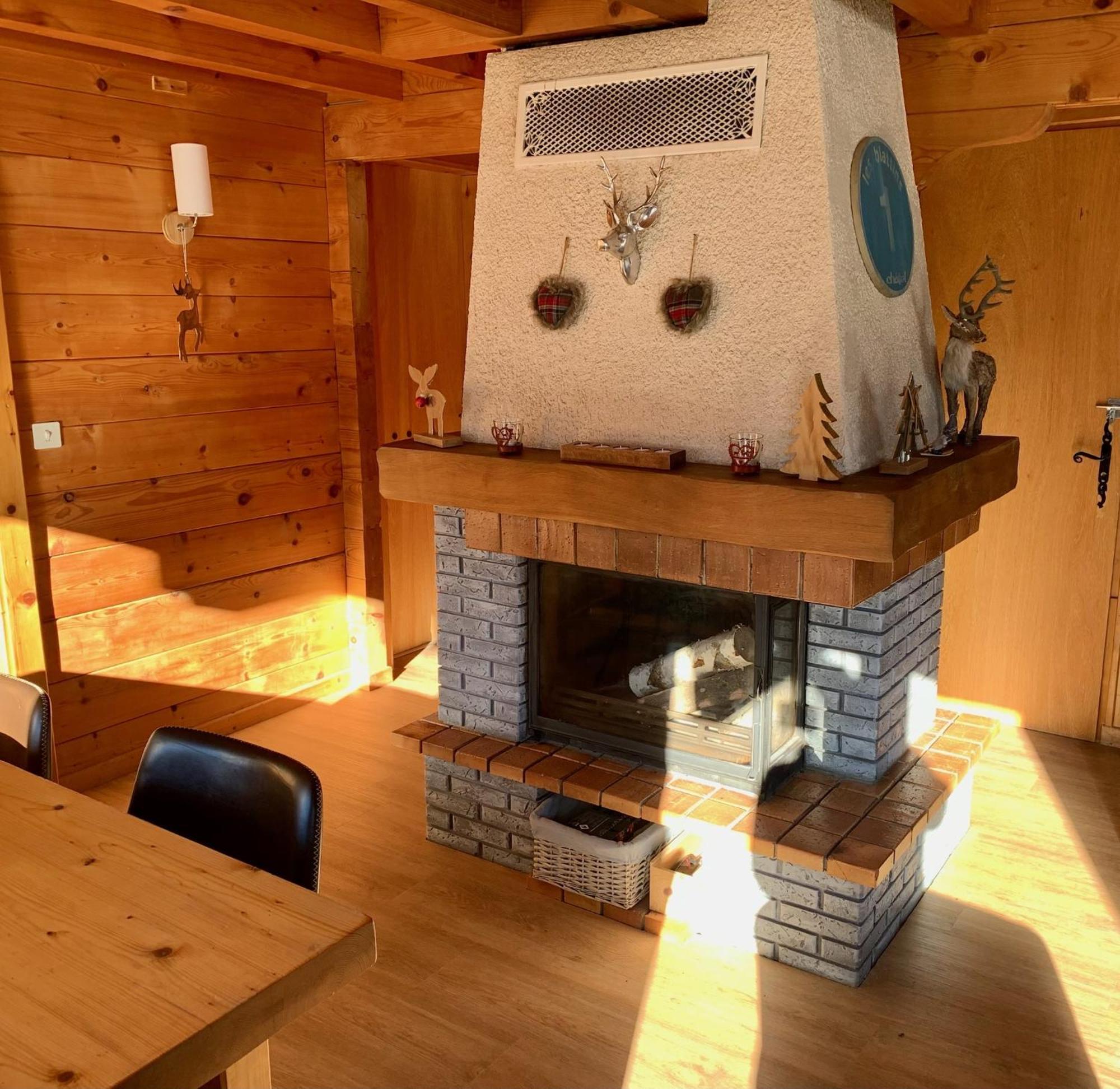 Charming, Cosy Chalet Nestled In A Breathtaking Surrounding With Spectacular, Stunning Mountain Views Abondance Εξωτερικό φωτογραφία